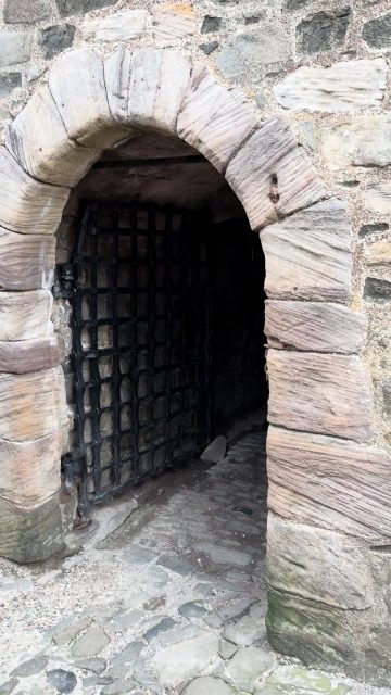 One of my favorite stops in Scotland was Blackness Castle.Outlander fans may recognize it as Fort William, but its real history goes back to the 1400s.Scotland is full of places where history and storytelling come together, which is one reason I love helping travelers explore it.Have you visited Scotland, or is it still on your bucket list?🏴 Interested in Scotland, Outlander filming locations, castles, history, and trip planning?Join my Scotland & Outlander Travel Group where I share photos, travel tips, itinerary ideas, and updates on my upcoming Scotland group tour. Link in Bio