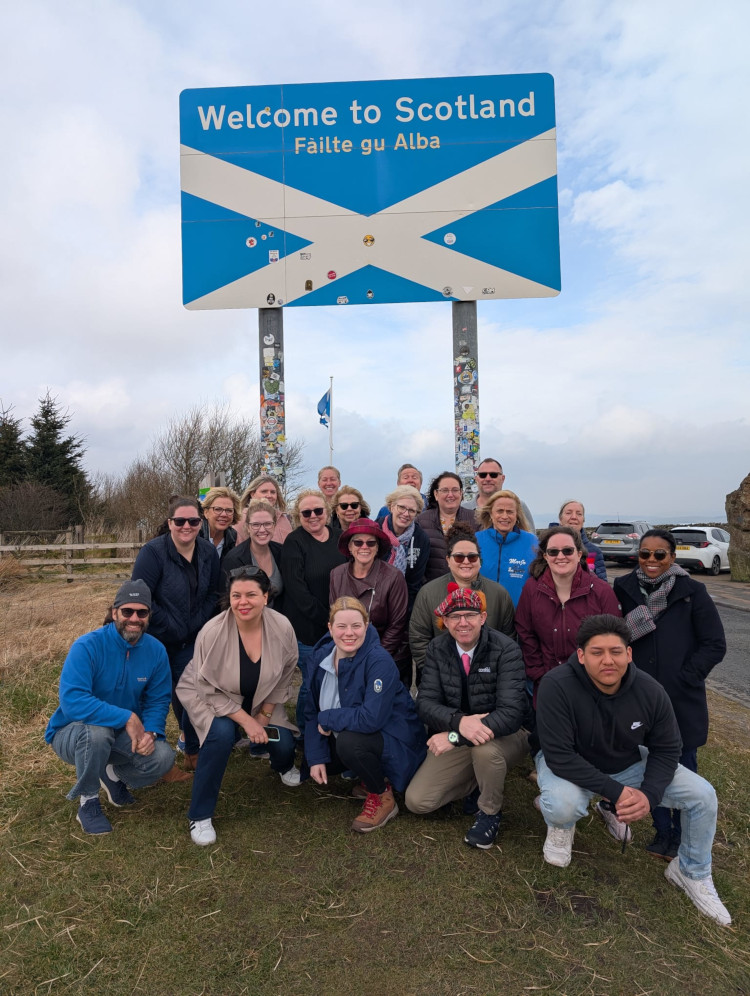 GroupHeadingtoScotlandWeb Contiki Group Heading to Scotland